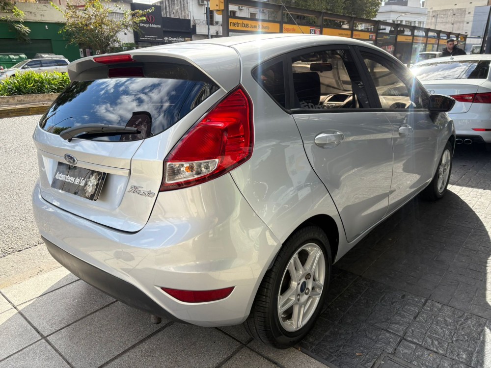 Ford Fiesta Kinetic S Plus — foto 8